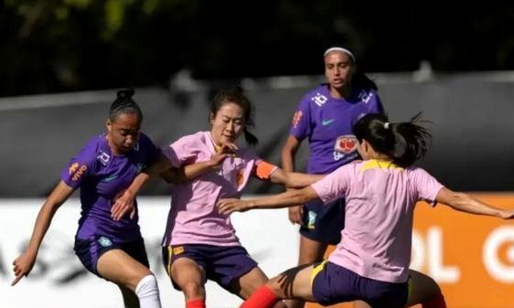 你们知道为什么董路在当前这个节点入局女足吗